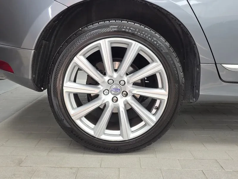 Volvo XC60 D4 1St Generation, снимка 10 - Автомобили и джипове - 56225093