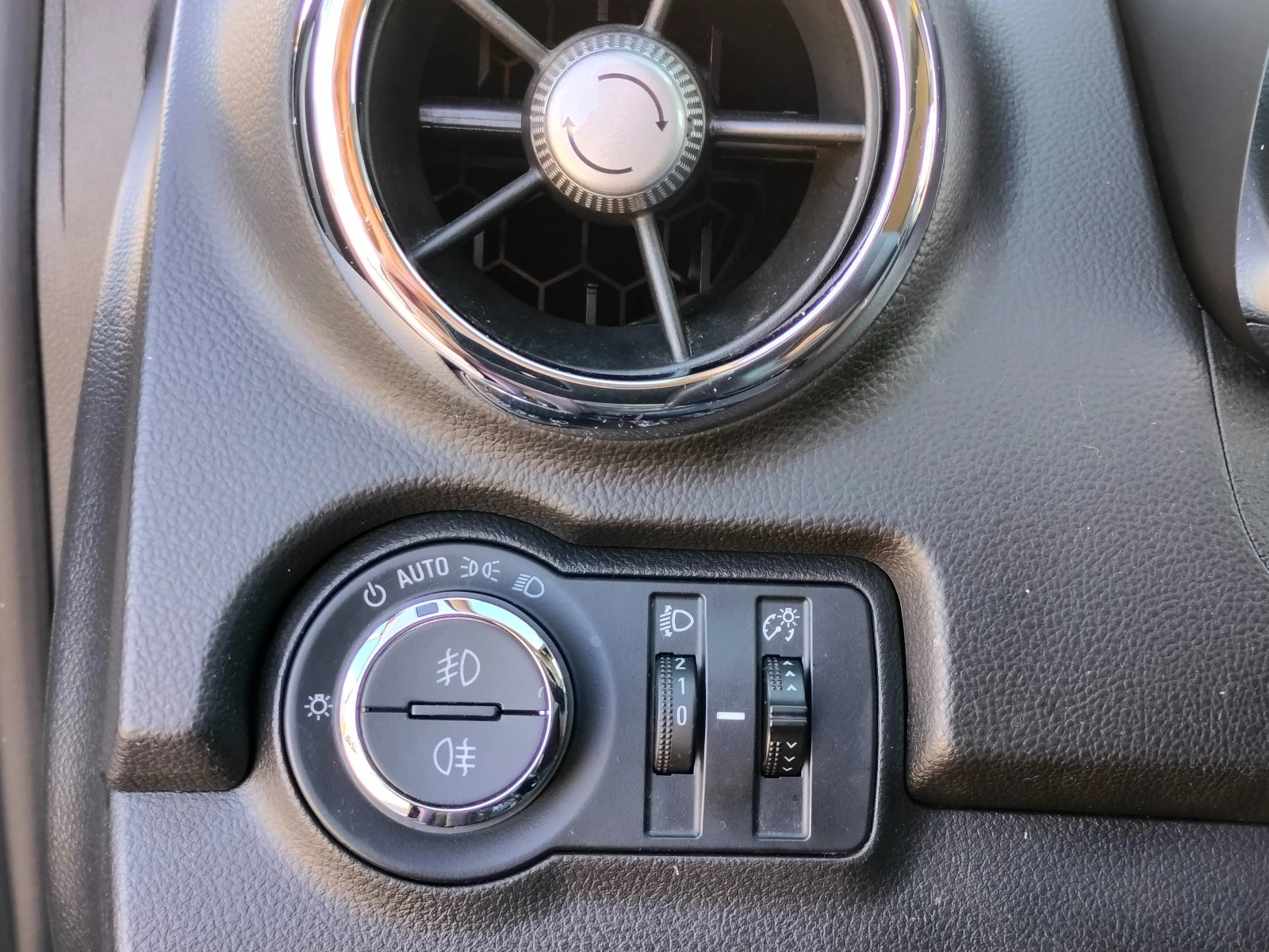 Chevrolet Trax  5 | Mobile.bg   15