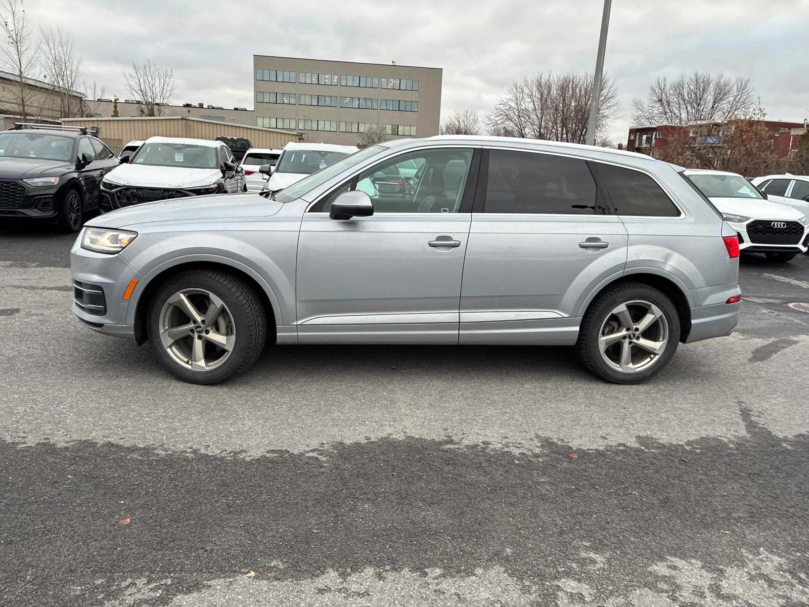 Audi Q7 * CARFAX *    | Mobile.bg   3