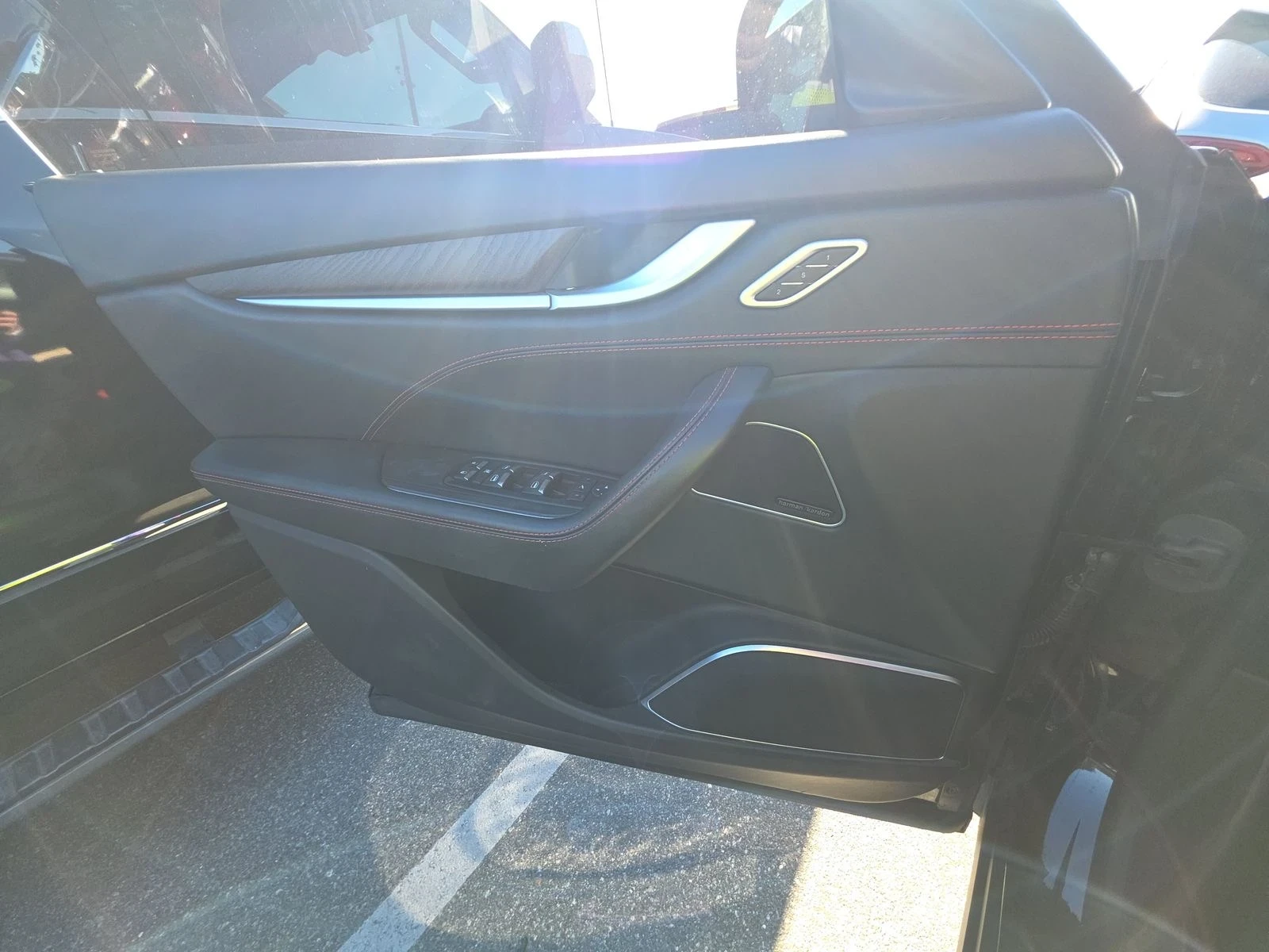 Maserati Levante Q4 | ОБДУХВАНЕ | ПАНОРАМА | BLIND SPOT - изображение 9