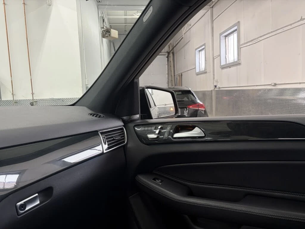 Mercedes-Benz GLE 43 AMG 2018 Mercedes-Benz GLE AMG GLE 43 4MATIC, снимка 15 - Автомобили и джипове - 54097654