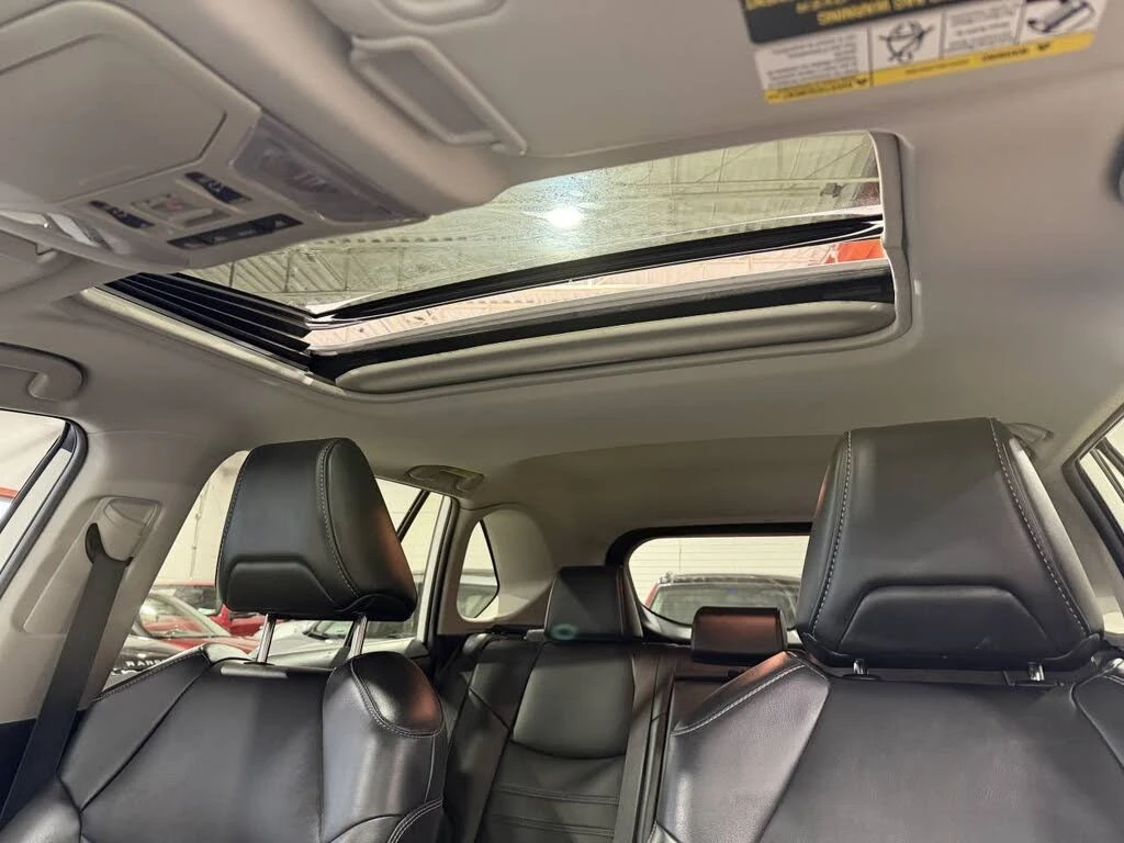 Toyota Rav4 * АвтоКредит * (ЦЕНА ДО БГ), снимка 15 - Автомобили и джипове - 54144928