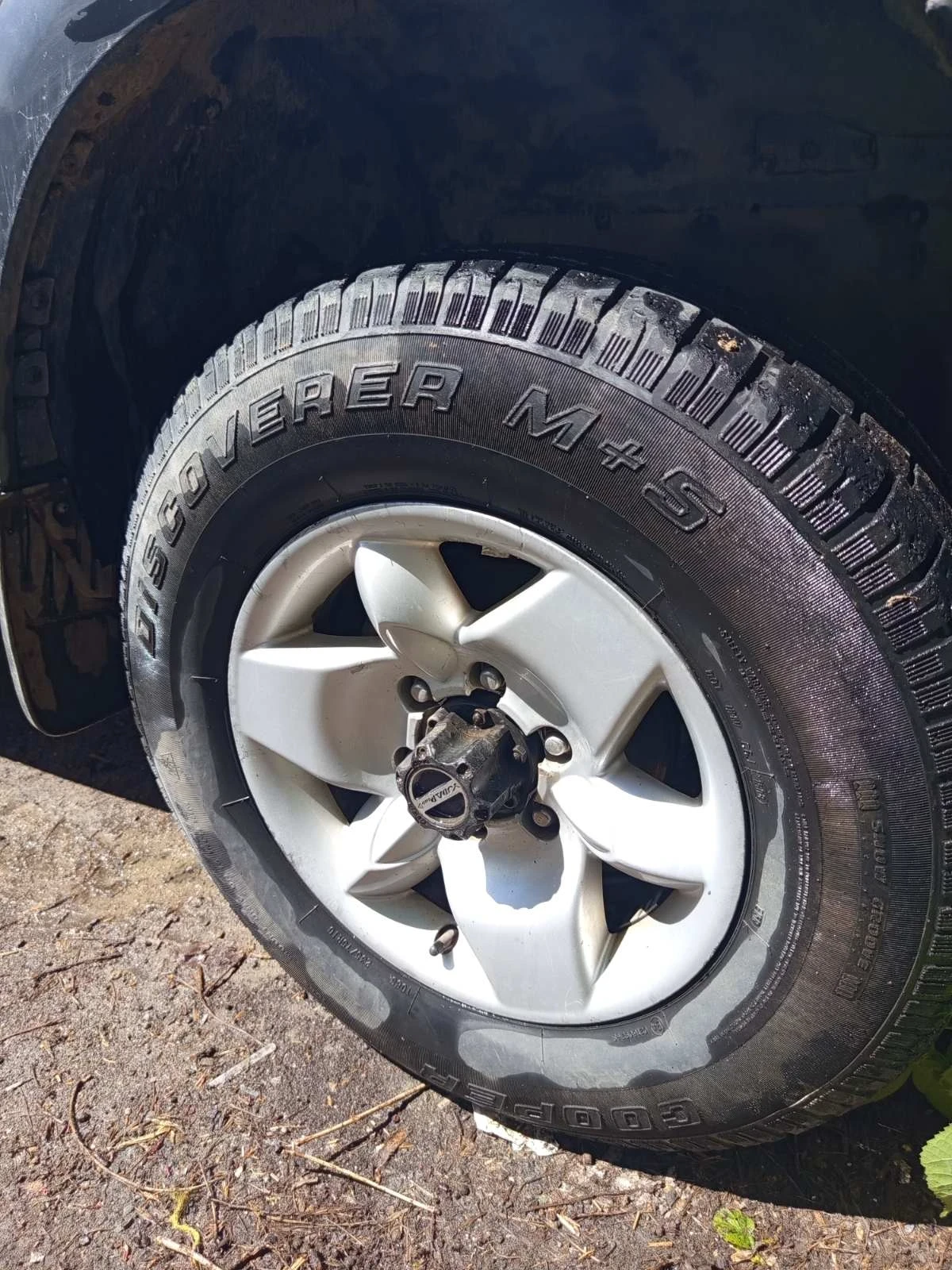 Nissan Terrano II, снимка 3 - Автомобили и джипове - 54379574