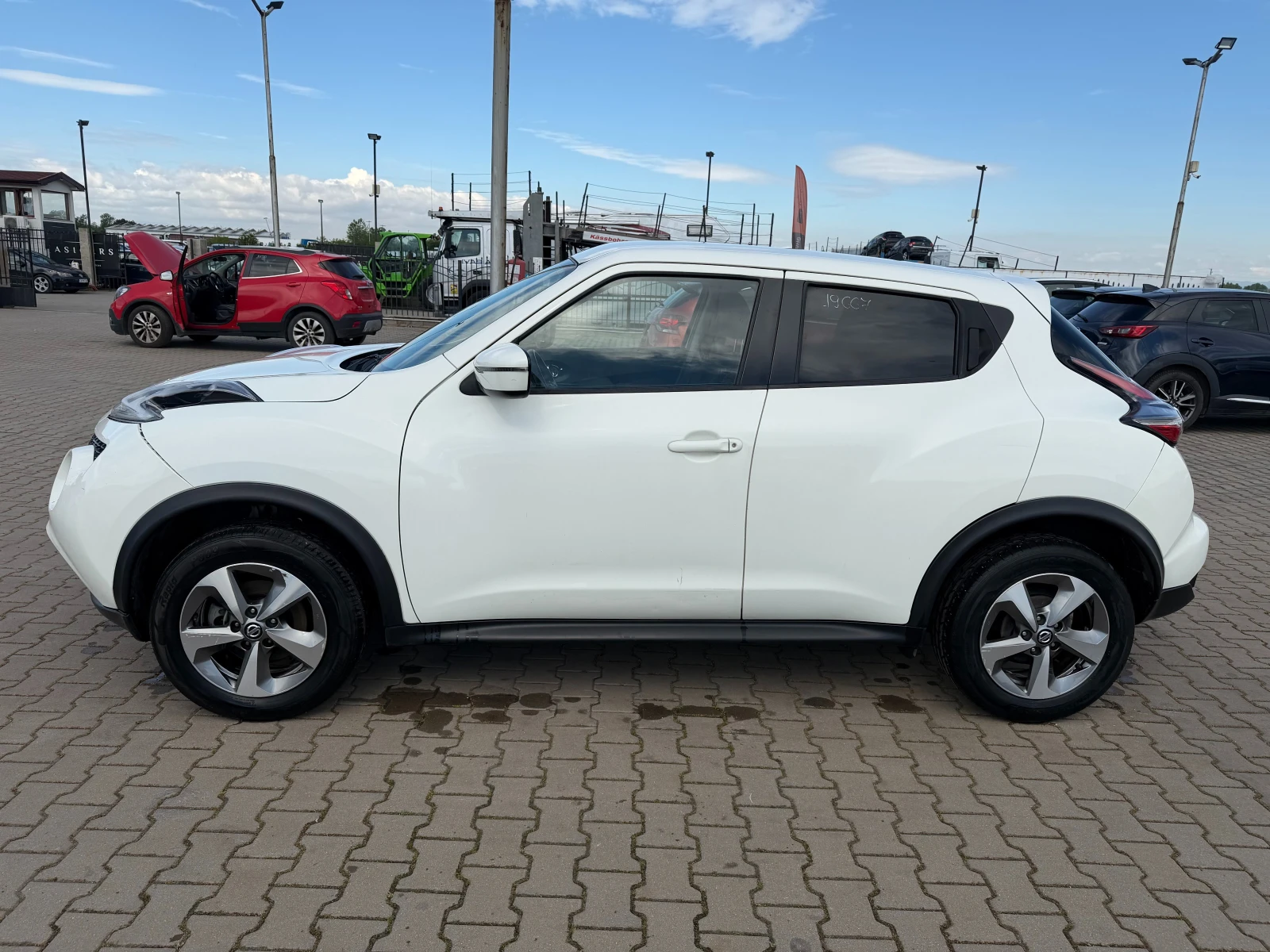 Nissan Juke 1.6GAZ NAVI/KAMERA EURO 6, снимка 9 - Автомобили и джипове - 54564992