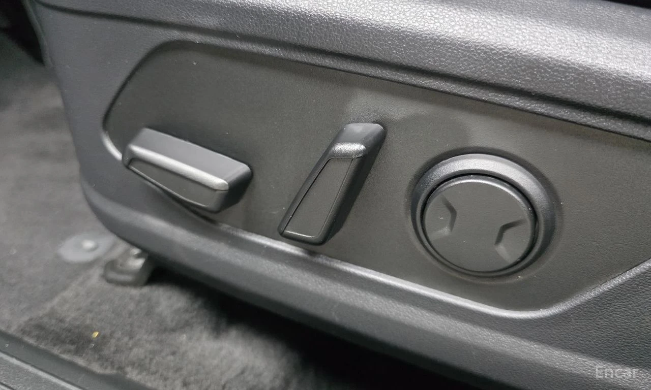 Hyundai Tucson 1.6* TURBO* PREMIUM* ПОДГРЕВ* ОБДУХВАНЕ* КАМЕРА* , снимка 15 - Автомобили и джипове - 54808481