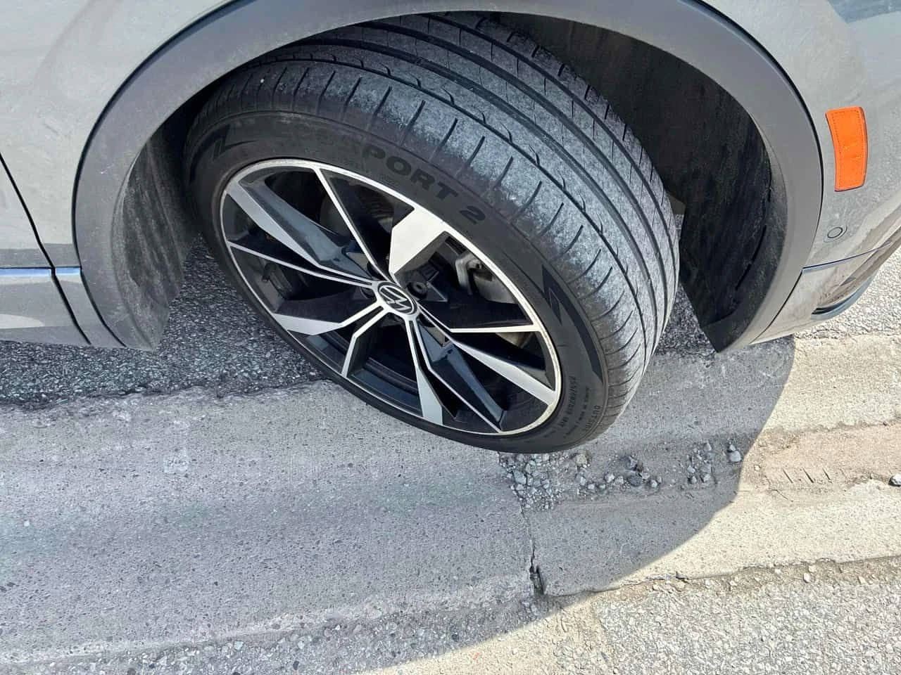 VW Tiguan Highline R Line /360/DIS/FENDER/ОБДУХВАНЕ, снимка 7 - Автомобили и джипове - 54830225
