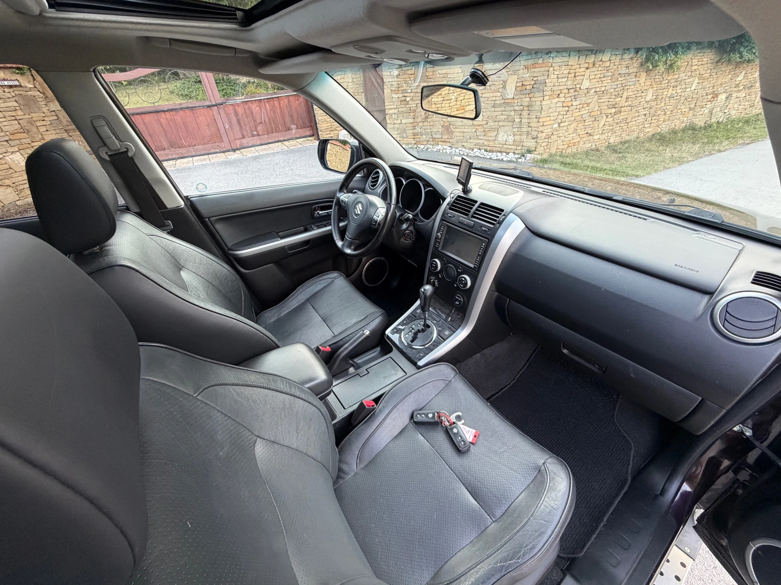 Suzuki Grand vitara 3.2 Limited Швейцария, снимка 14 - Автомобили и джипове - 55565319