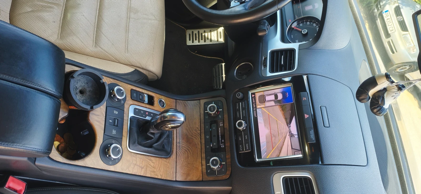VW Touareg 4.2 TDI R-Line, снимка 4 - Автомобили и джипове - 55951023