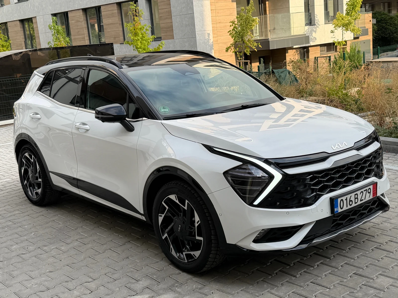 Kia Sportage 1, 6 Plug-in Hybrid= 4x4= Panorama= 360= Full | Mobile.bg � ����������� 2