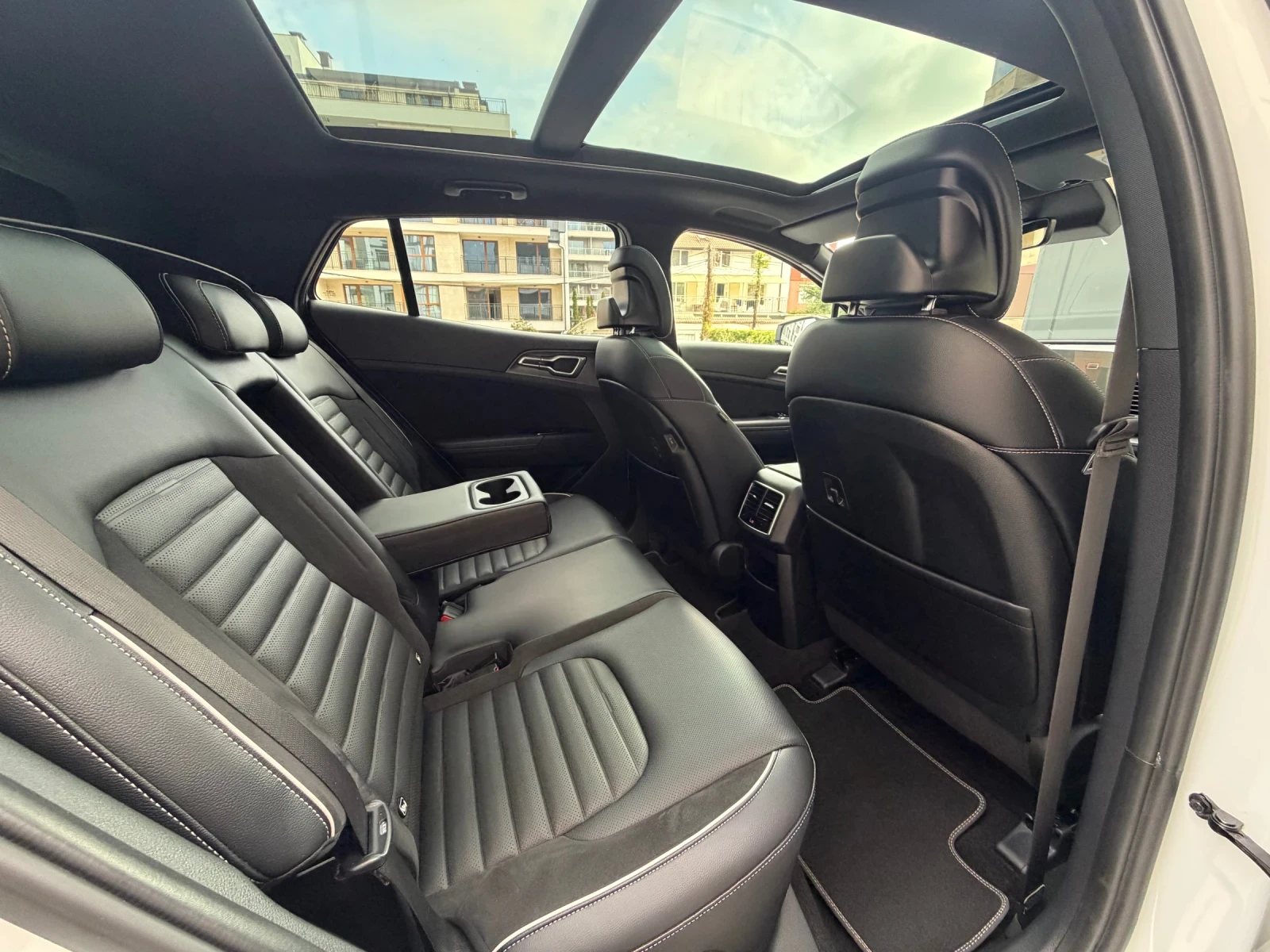Kia Sportage 1, 6 Plug-in Hybrid= 4x4= Panorama= 360= Full | Mobile.bg � ����������� 13