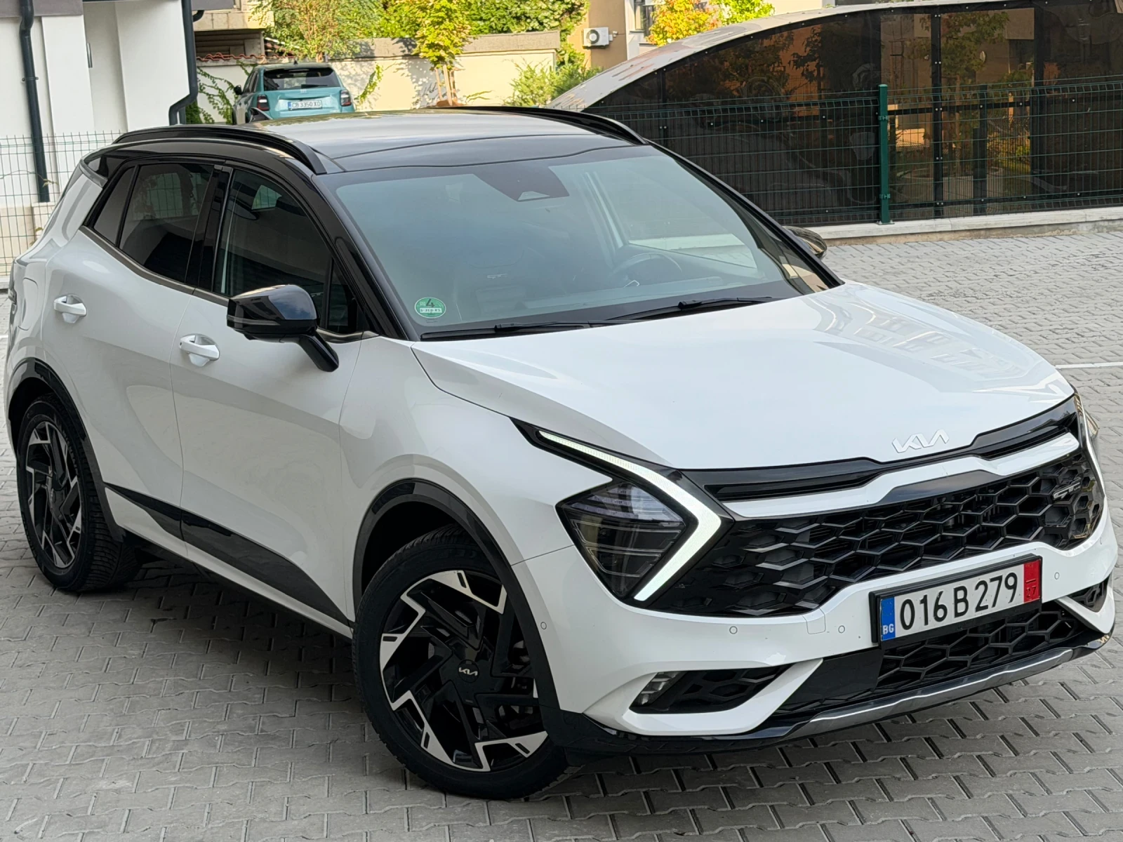 Kia Sportage 1, 6 Plug-in Hybrid= 4x4= Panorama= 360= Full
