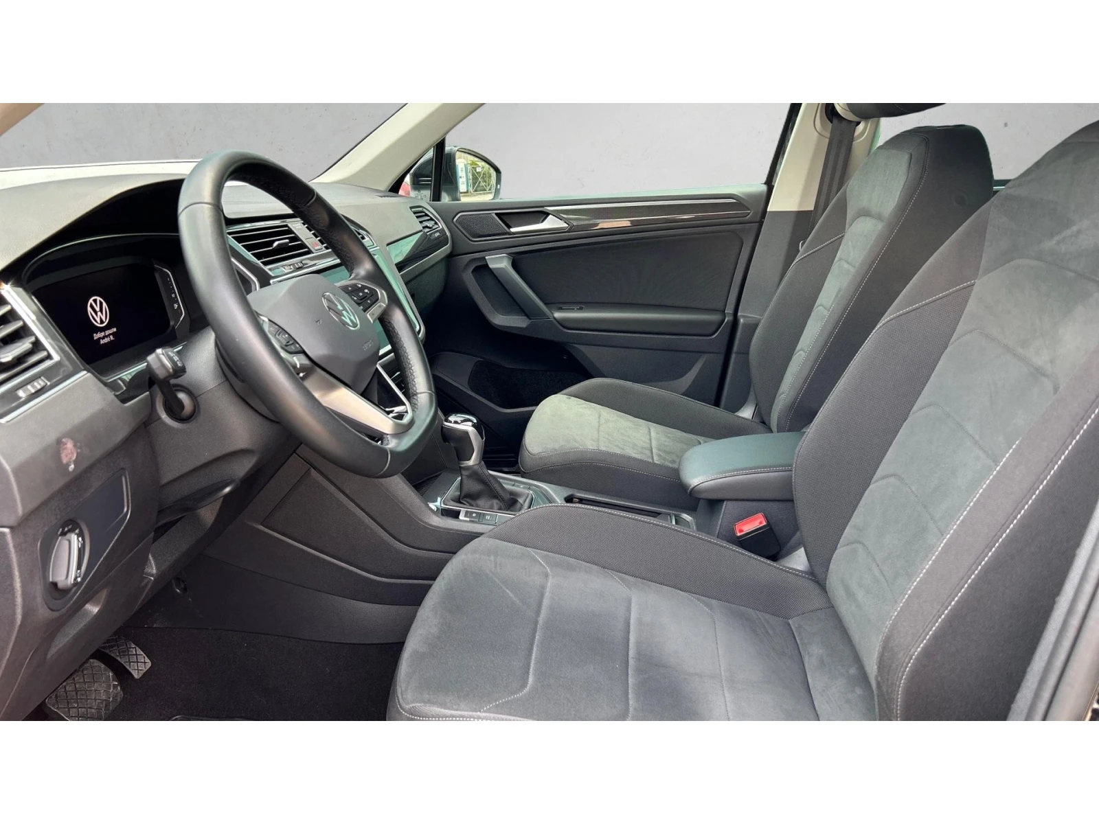 VW Tiguan  2.0 TDi DSG  Elegance , Месечна вноска от 480  , снимка 12 - Автомобили и джипове - 56110801