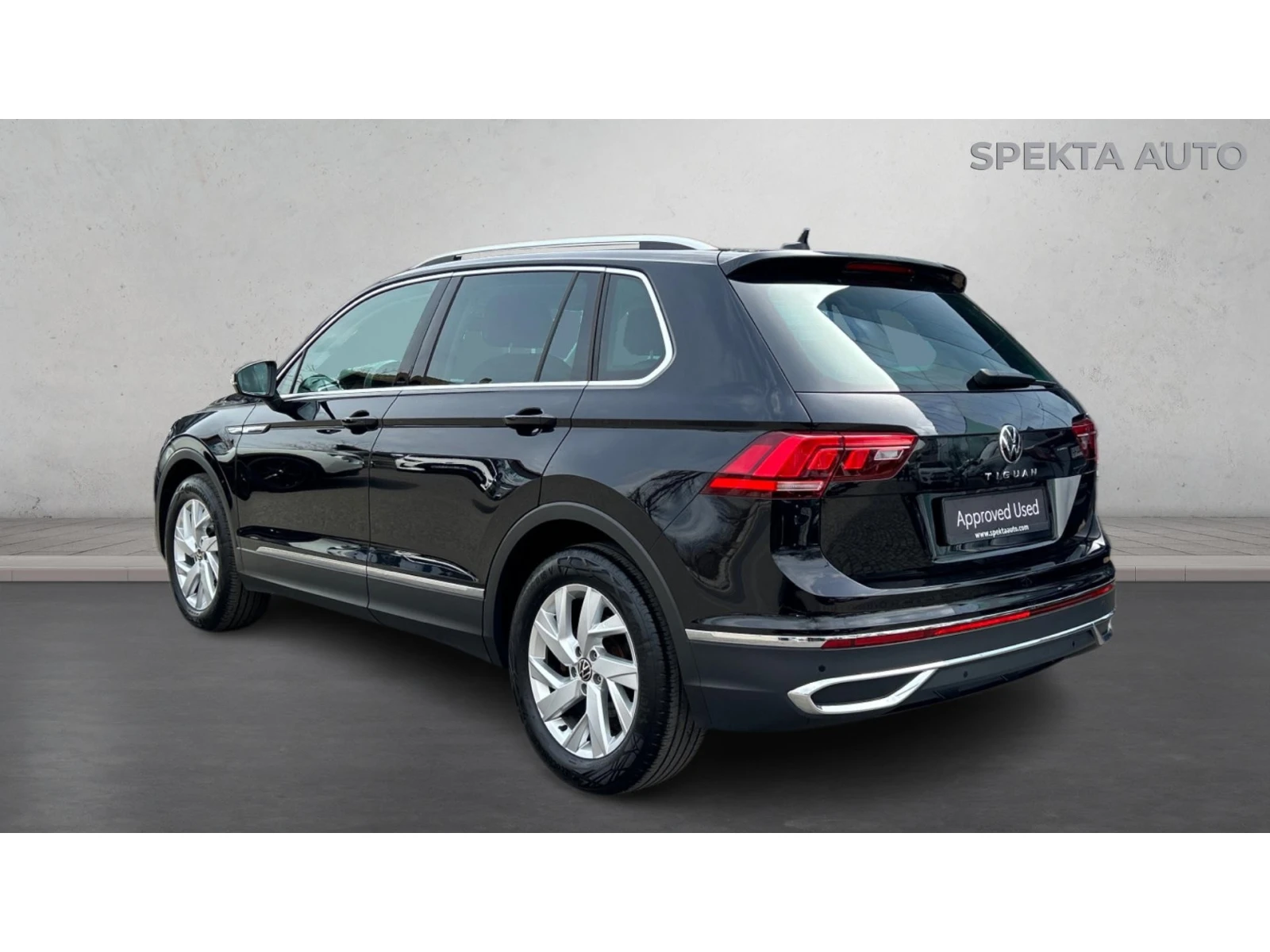 VW Tiguan  2.0 TDi DSG  Elegance , Месечна вноска от 480  , снимка 2 - Автомобили и джипове - 56110801