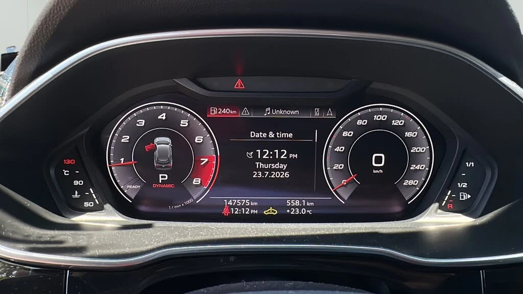 Audi Q3 quattro 45 TFSI * ПОДГРЕВ * ПАНО * DIGI * KAMEPA, снимка 9 - Автомобили и джипове - 56253179