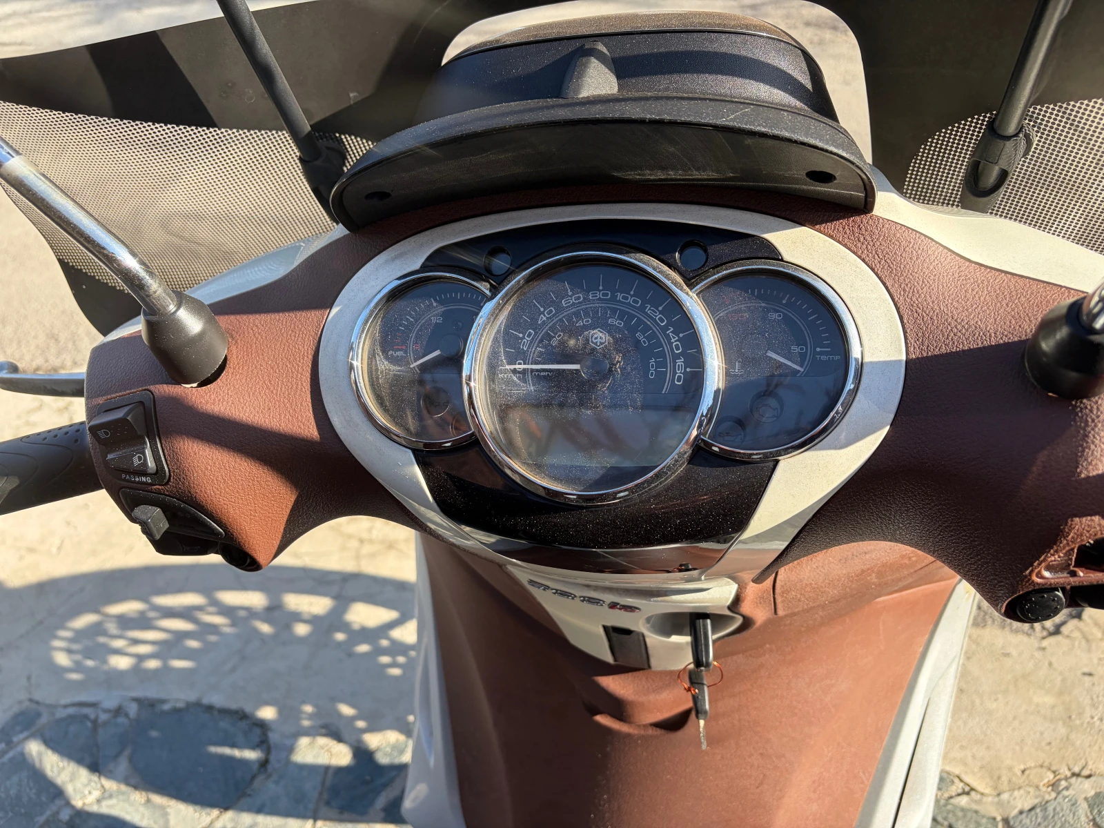 Piaggio Beverly 300i, снимка 9 - Мотоциклети и мототехника - 53950758