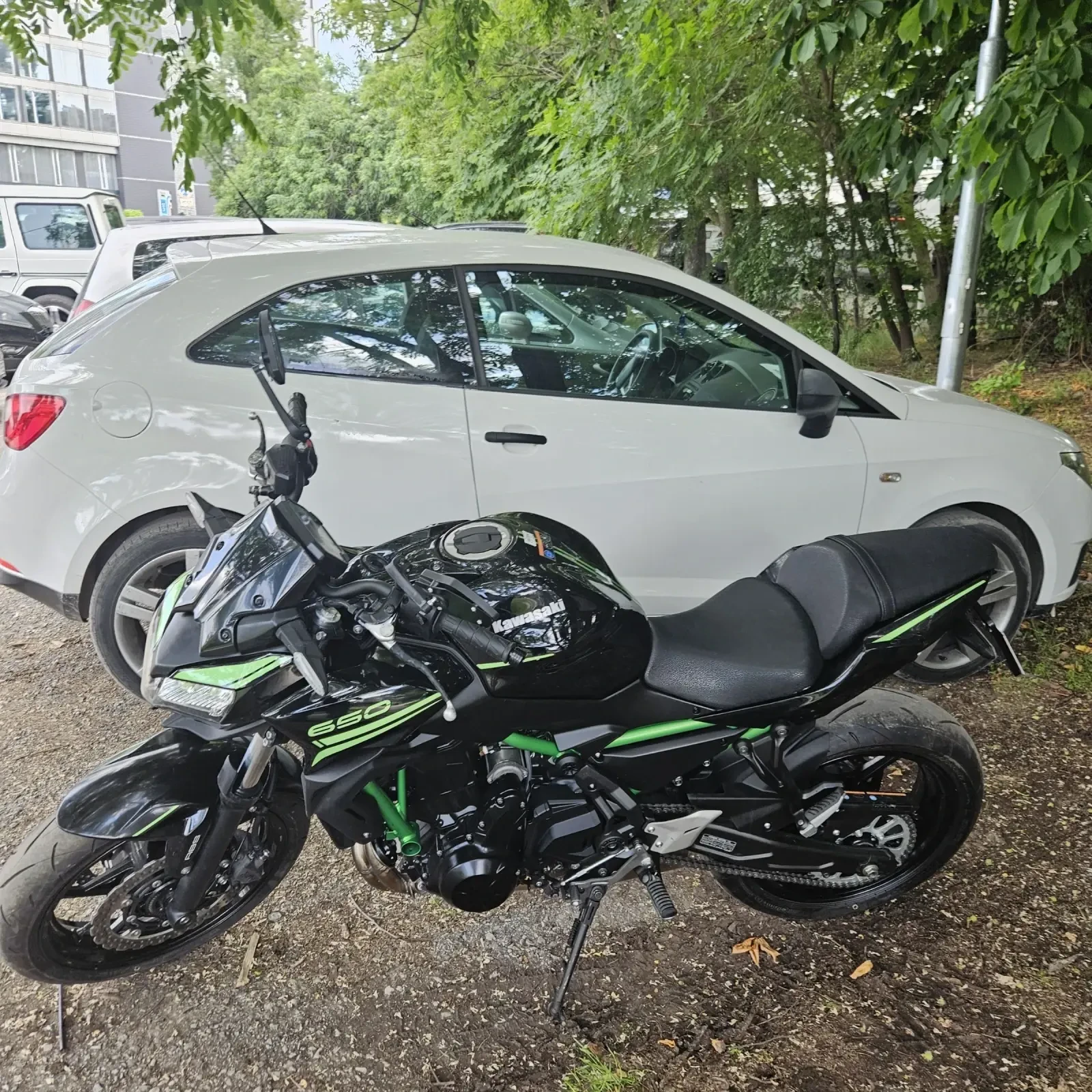 Kawasaki Z 650, снимка 5 - Мотоциклети и мототехника - 54823789