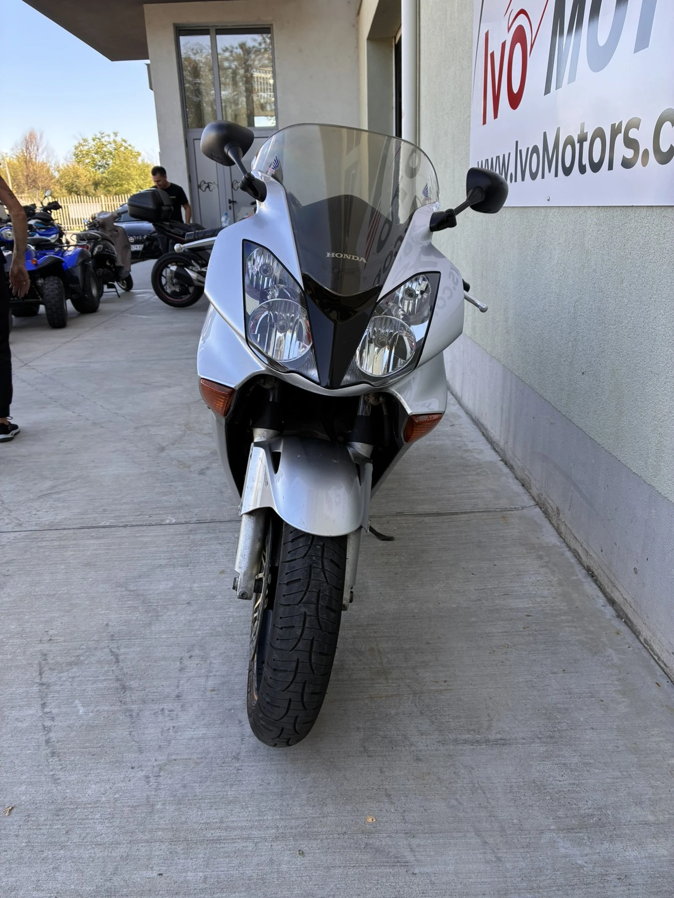 Honda Vfr 800, снимка 3 - Мотоциклети и мототехника - 55457037