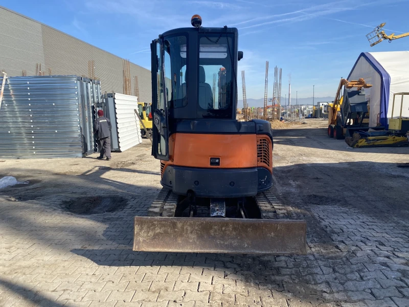 Багер Hitachi ZX30U-2, снимка 6 - Индустриална техника - 52276499