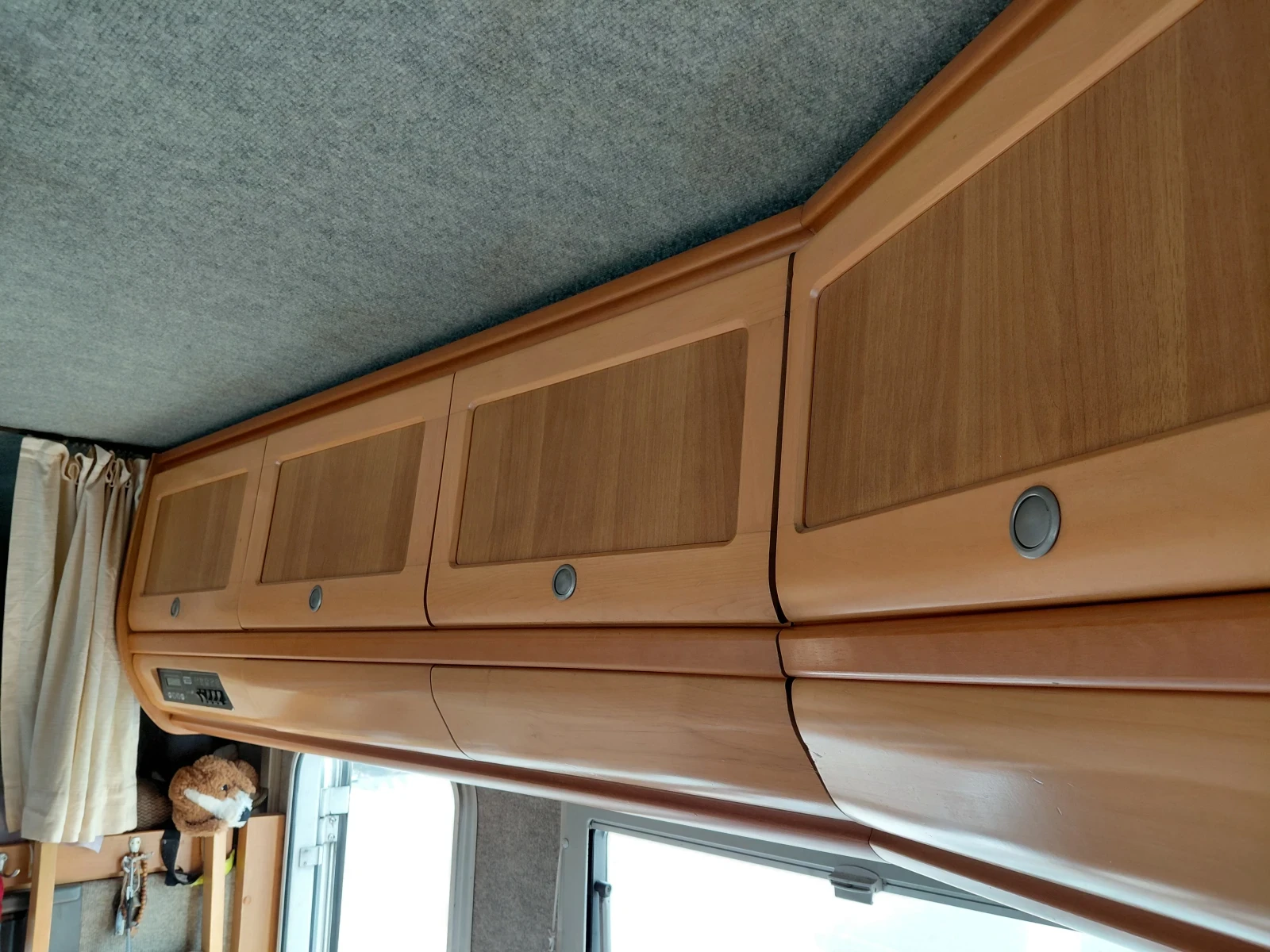 ������ Niesmann Bischoff Flaer | Mobile.bg � ����������� 4