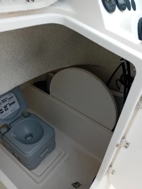 Моторна яхта Quicksilver COMANDER, снимка 14