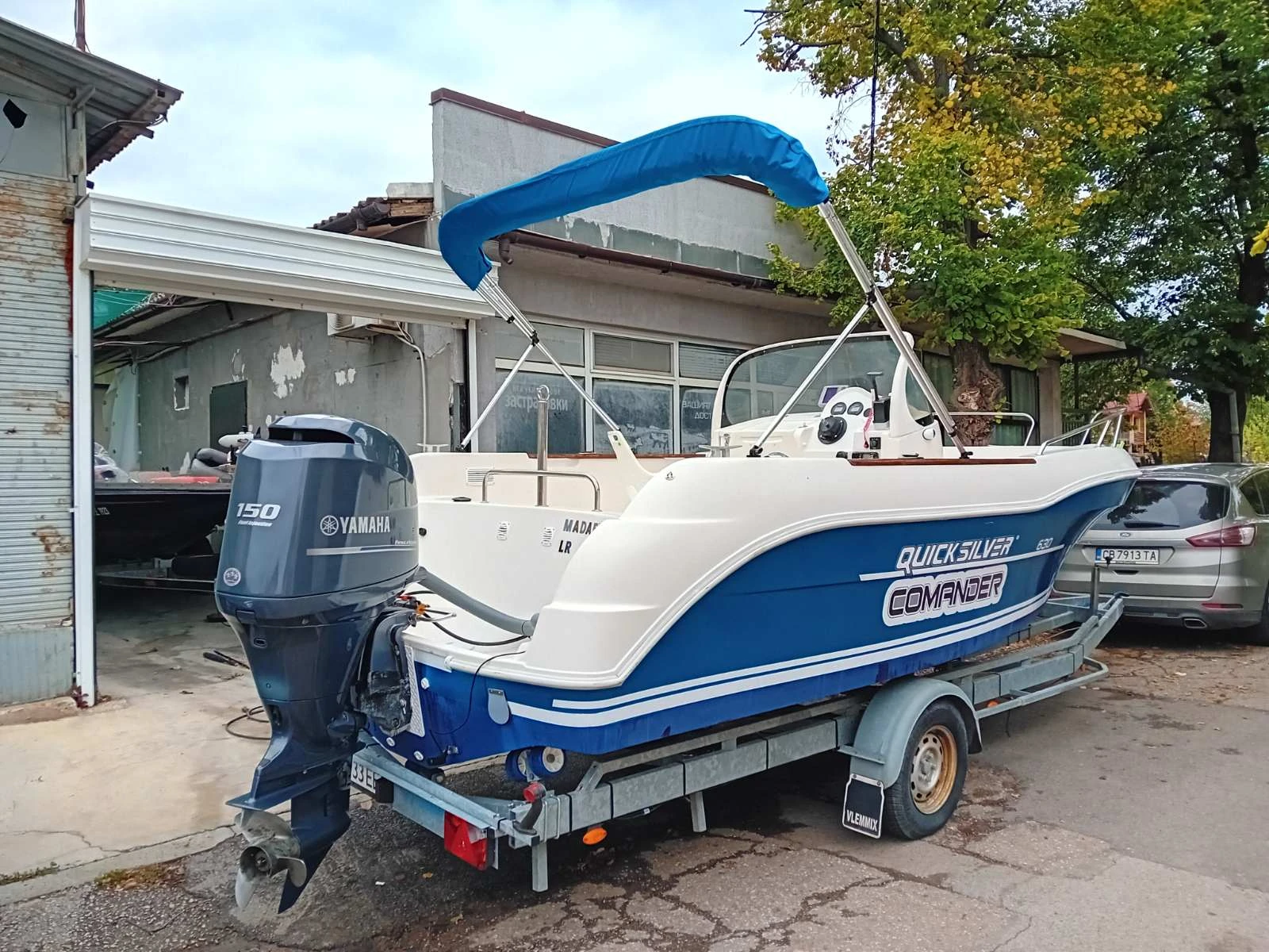 Моторна яхта Quicksilver COMANDER - изображение 5