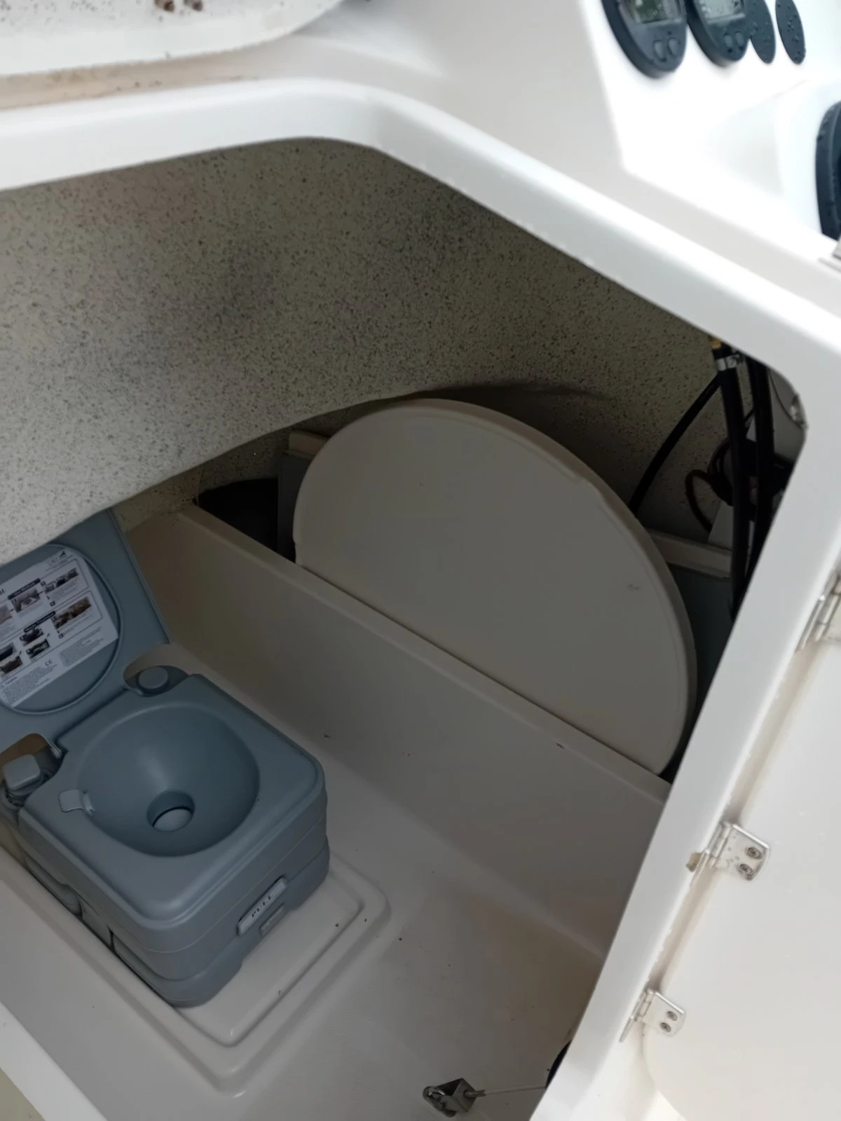   Quicksilver COMANDER | Mobile.bg   14