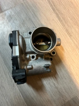 55562270 Дроселова клапа OPEL CORSA E ASTRA J 1.2 1.4i 55562270, снимка 6 - Части - 52130050