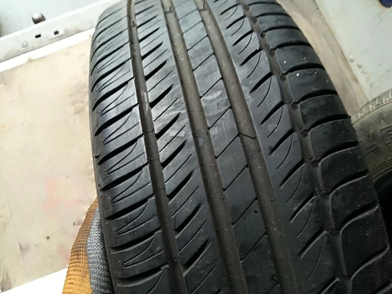 Гуми Летни 215/60R16, снимка 2 - Гуми и джанти - 20890556