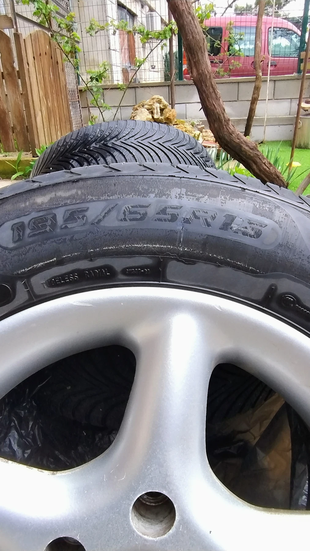 ���� � ������ 195/65R15 | Mobile.bg � ����������� 8