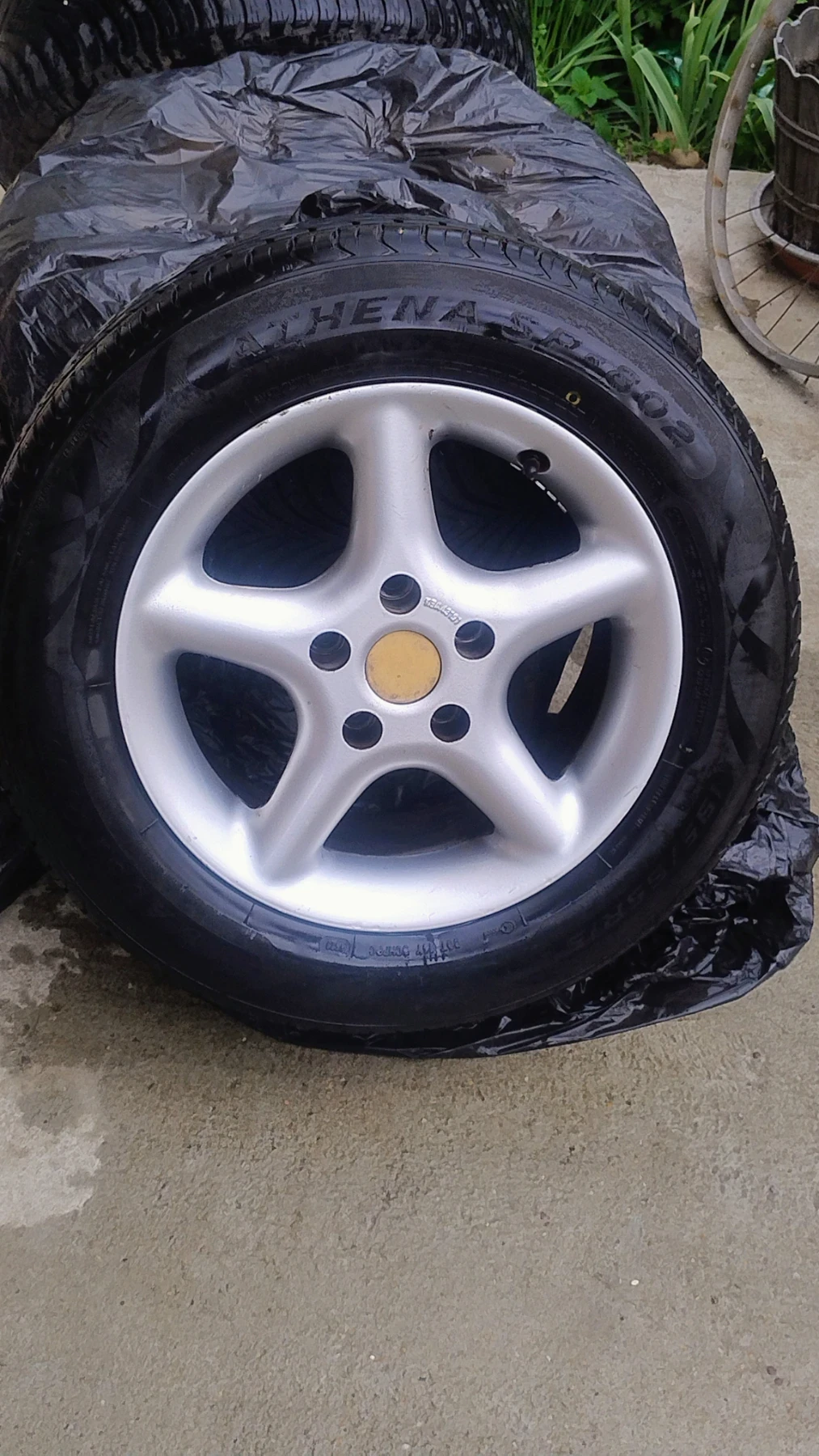 ���� � ������ 195/65R15 | Mobile.bg � ����������� 1