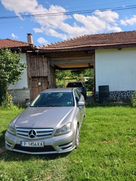 Mercedes-Benz C 220, снимка 2