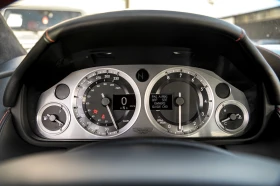 Aston Martin V8 Vantage CARFAX* АВТОФИНАНСИРАНЕ* БЕЗ ПЪРВОНАЧАЛНА ВНОСКА* , снимка 11