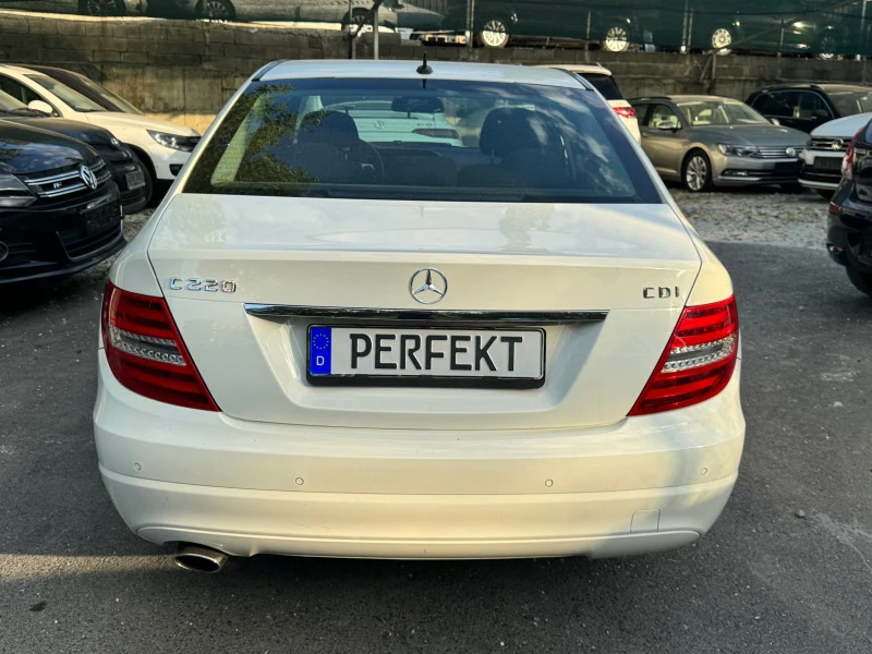 Mercedes-Benz C 220 CDI LED, снимка 5 - Автомобили и джипове - 46456248