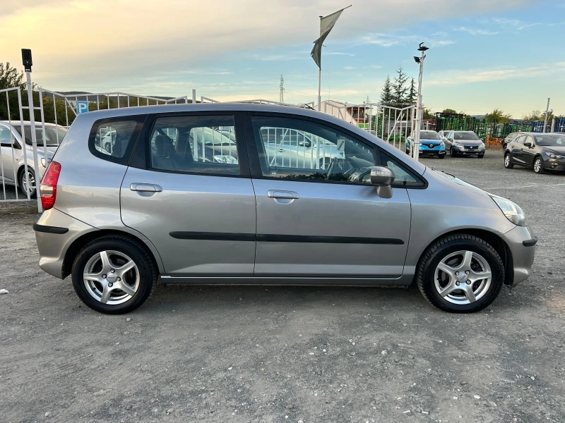 Honda Jazz FACELIFT * АВТОМАТИК* 2008г * ПАРКТРОНИК* , снимка 4 - Автомобили и джипове - 47622868