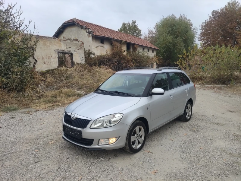 Skoda Fabia 1.6tdi като нов , снимка 4 - Автомобили и джипове - 47948554