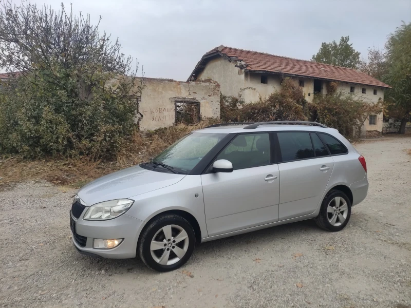 Skoda Fabia 1.6tdi като нов , снимка 1 - Автомобили и джипове - 47948554