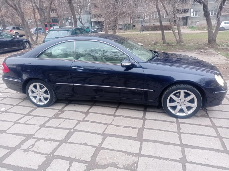 Mercedes-Benz CLK 320, снимка 3 - Автомобили и джипове - 49327784