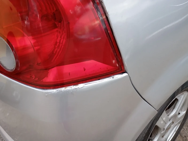 Daihatsu Yrv, снимка 4 - Автомобили и джипове - 50018734