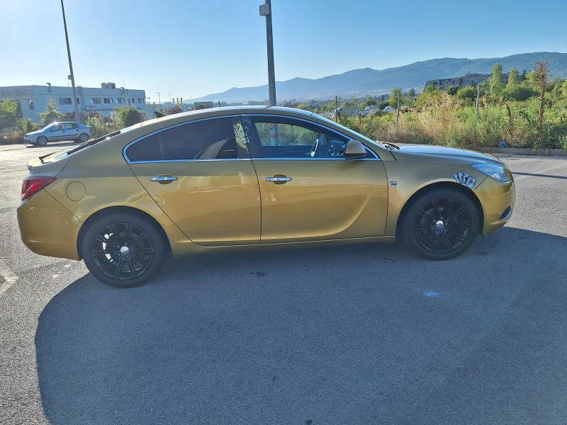 Opel Insignia 1.8 ГАЗ, снимка 3 - Автомобили и джипове - 52916968