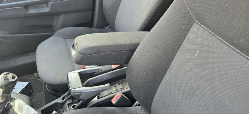 Opel Zafira 1.9, снимка 9 - Автомобили и джипове - 52438348