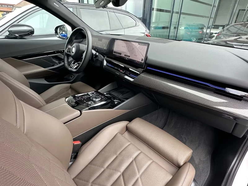 BMW 520 d M-Sport PRO , снимка 10 - Автомобили и джипове - 52493163