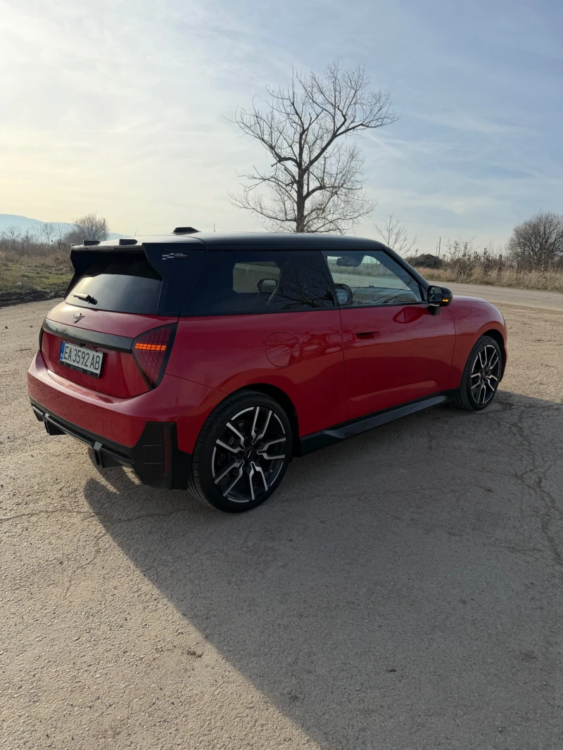 Mini Cooper John Cooper Works, снимка 4 - Автомобили и джипове - 52728724