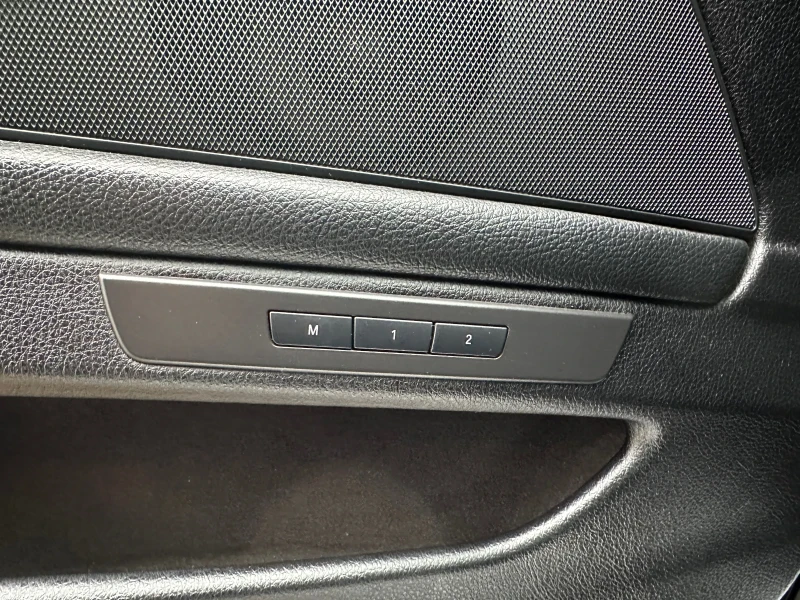 BMW 530 M paket xdrive facelift 2015, снимка 10 - Автомобили и джипове - 52857402