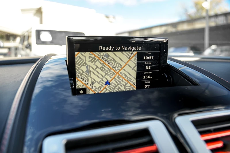 Aston Martin V8 Vantage CARFAX* АВТОФИНАНСИРАНЕ* БЕЗ ПЪРВОНАЧАЛНА ВНОСКА* , снимка 12 - Автомобили и джипове - 52909741