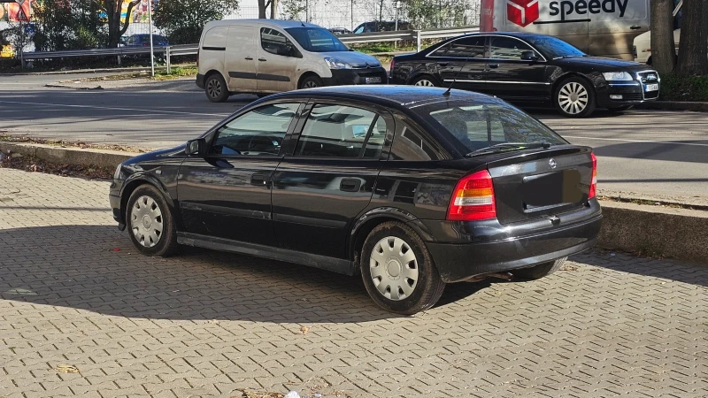 Opel Astra, снимка 3 - Автомобили и джипове - 52929343