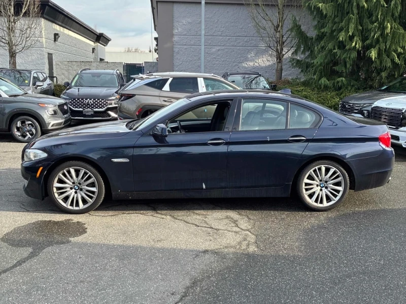 BMW 550 * 550i * CARFAX * БЕЗ ПЪРВОНАЧАЛНА ВНОСКА, снимка 2 - Автомобили и джипове - 53203555