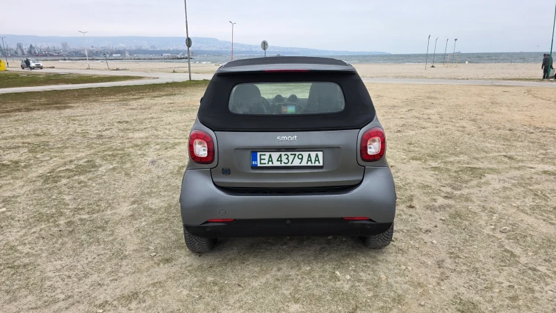 Smart Fortwo EQ Cabrio A453, снимка 6 - Автомобили и джипове - 53328723