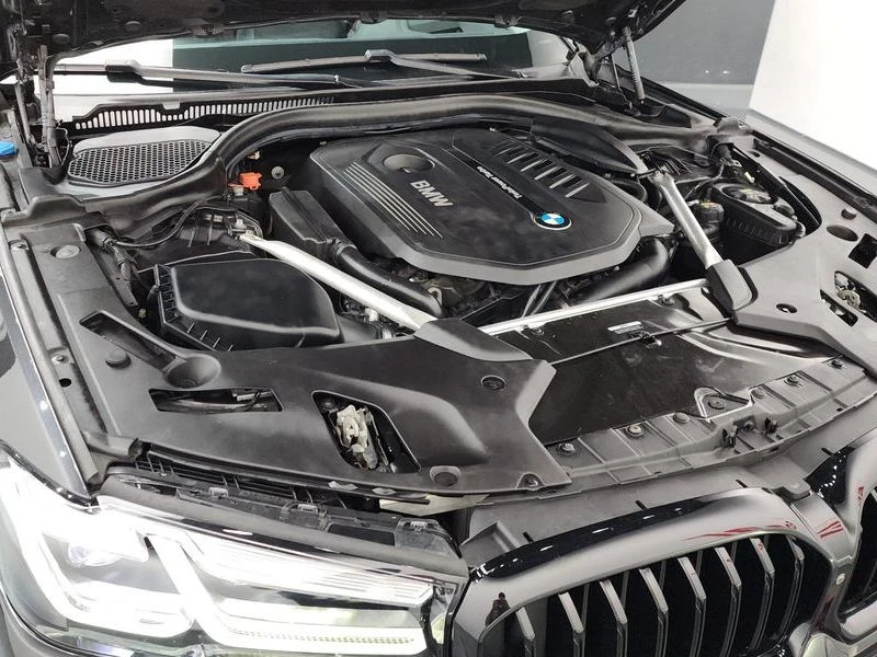 BMW 540 540i xDrive Luxury Plus| 340к.с., снимка 6 - Автомобили и джипове - 56130121