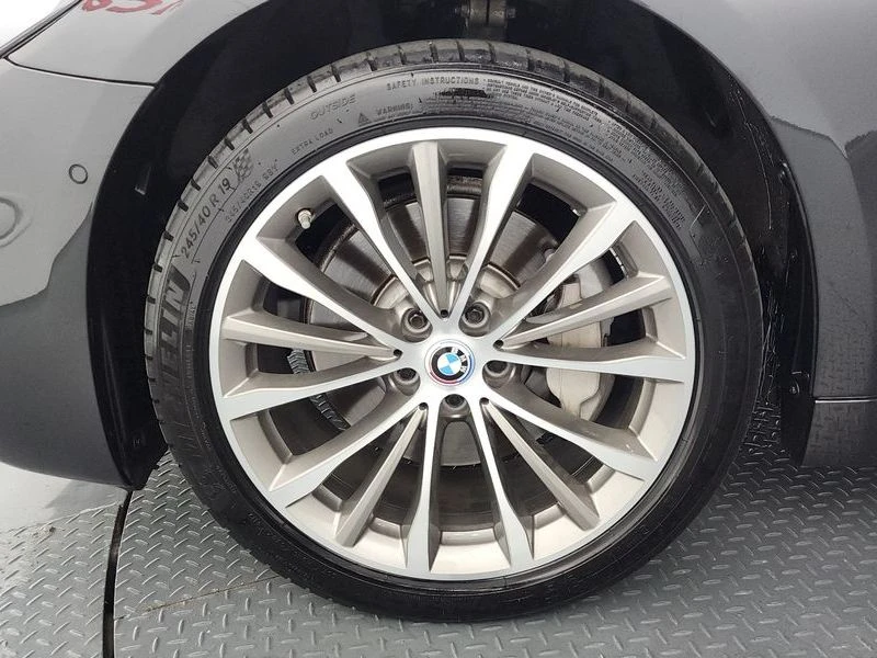 BMW 540 540i xDrive Luxury Plus| 340к.с., снимка 5 - Автомобили и джипове - 56130121