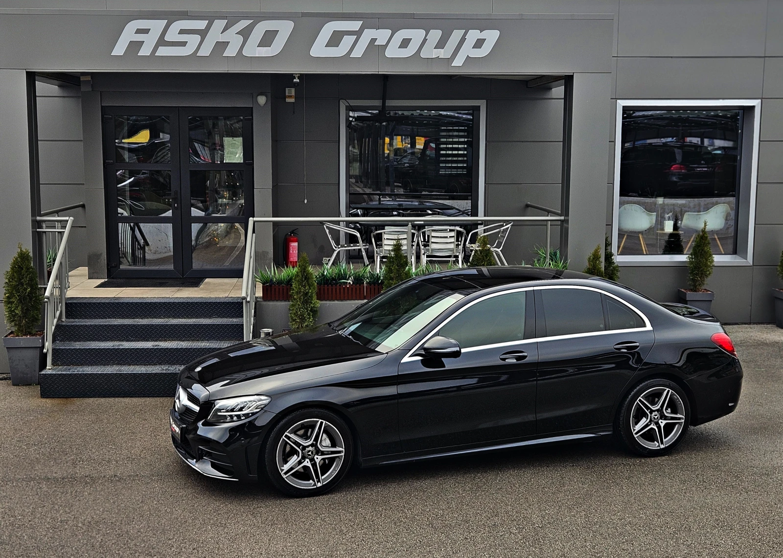 Mercedes-Benz C 200 AMG/DIGITAL/FACE/DE/DISTR/PANO/CAMERA/CAR PLAY/LIZ - [1] 